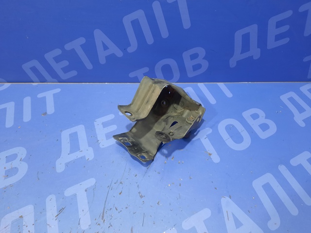 MERCEDES A2116203931 Кронштейн бампера переднего левый в наличии Львов