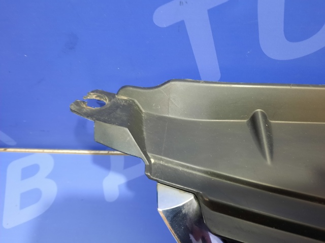 C23550710C MAZDA Решетка радиатора купить в Павлоград