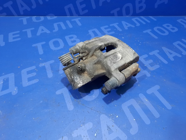 MAZDA CCY92661X Суппорт тормозной задний правый в наличии Житомир