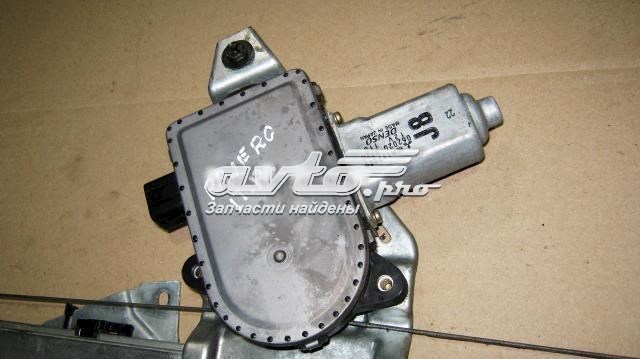 Мотор стеклоподъемника двери передней, правой MN117080 MITSUBISHI