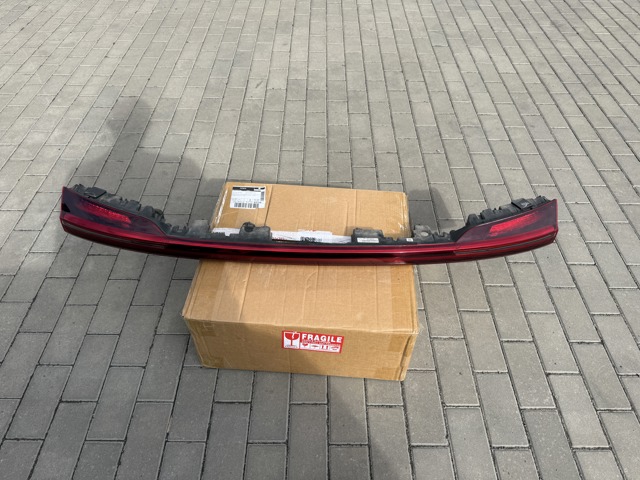 Свет в багажнике 4KE945095F VAG