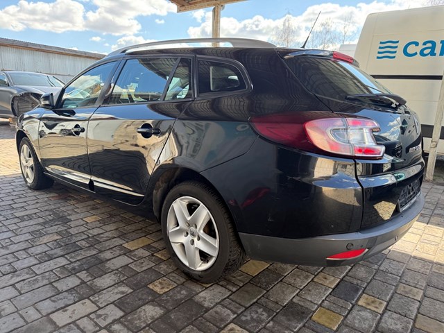 Поперечка задней подвески 555019103R RENAULT