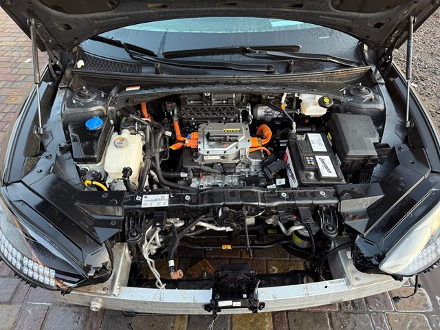 Завеса капота левая 66910KL000 HYUNDAI
