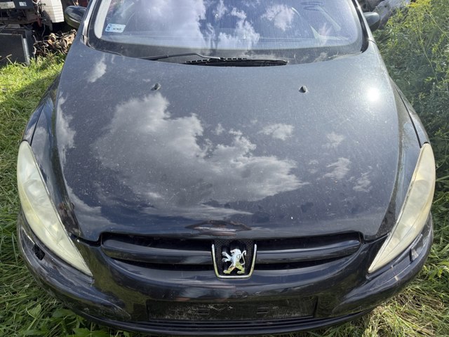 Рамка крепления радиатора 7104L2 PEUGEOT