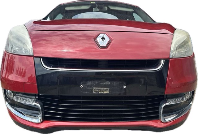 Пассажирская передняя дверь 801004462R RENAULT