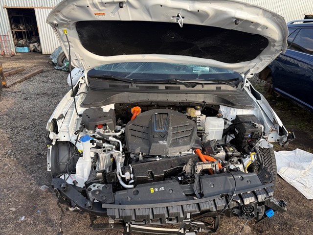 Обшивка капота 81125DD000 HYUNDAI