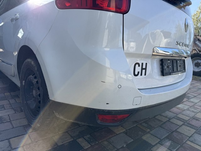 Бампер задний 850126081R RENAULT