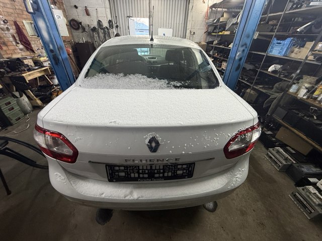 Крышка багажника 901006068R RENAULT