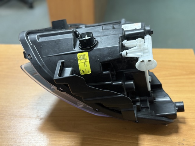 92101HF100 HYUNDAI Фара левая купить в Павлоград