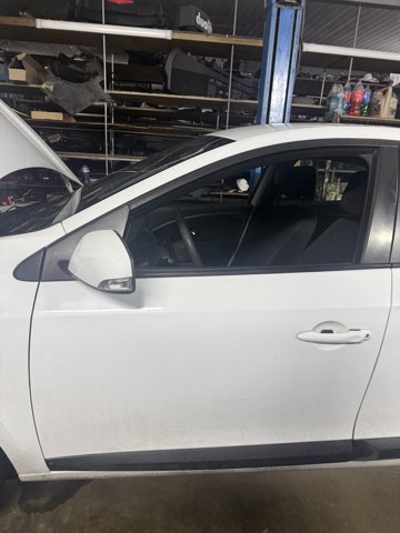 Наружное зеркало левое 963028938R RENAULT