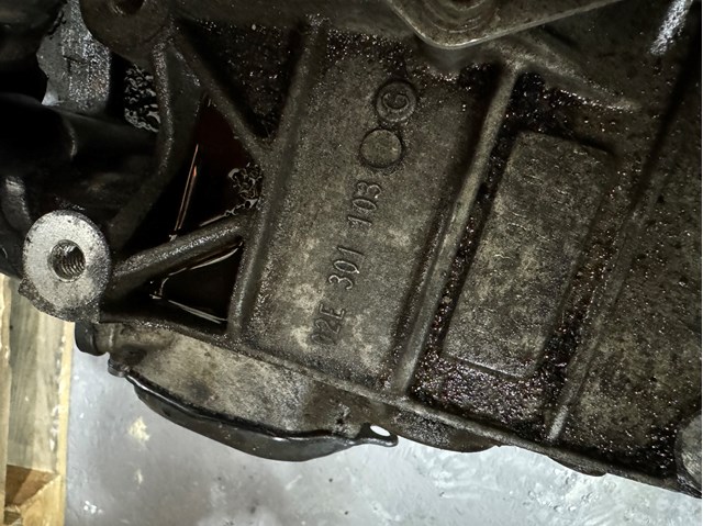 Корпус КПП 02E301103G VAG