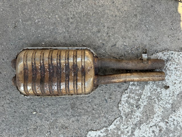 BMW 18107504978 Передняя часть глушителя в наличии Николаев