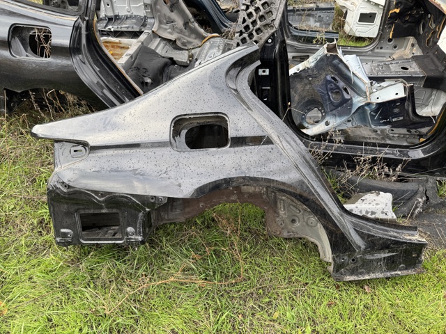 Крыло заднее правое 41007437520 BMW