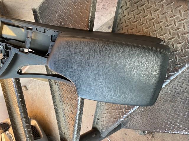 Крышка подлокотника 51169285129 BMW