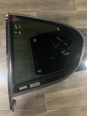 Задняя форточка левая 51357381347 BMW