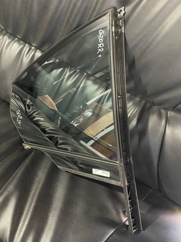 51357425084 BMW Стекло кузова (багажного отсека) правое купить в Винница
