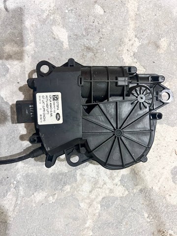 Замок двери багажника LR034351 LAND ROVER