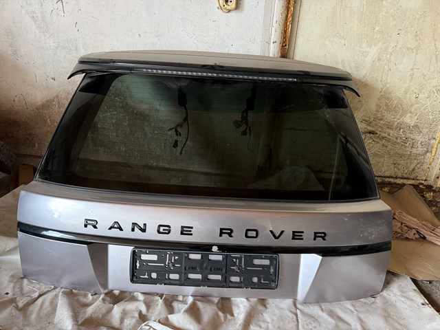 Дверь задняя багажная LR036395 LAND ROVER