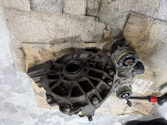 LR051425 LAND ROVER Мост задний в сборе купить в Львов