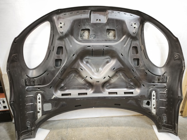 PORSCHE 95B823031CYGRV Капот в наличии Николаев
