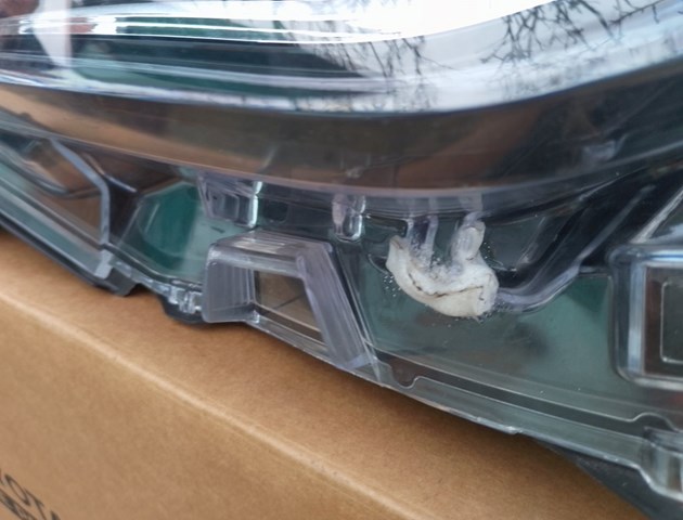 81130F4251 TOYOTA Правая фара купить в Киев