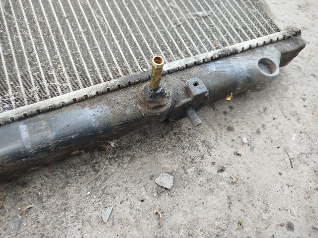 NISSAN 2146051E00 Радиатор в наличии Украина