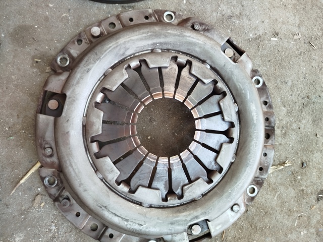 Корзина сцепления 30210D3501 NISSAN