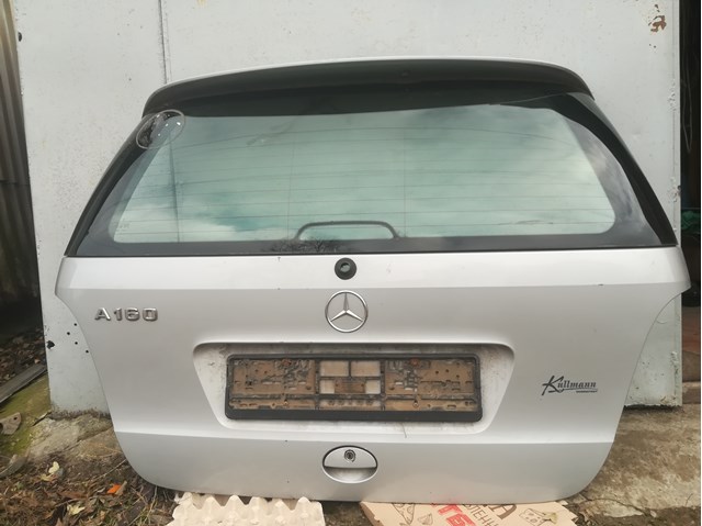 Крышка багажника в сборе со стеклом без замка A1687400457