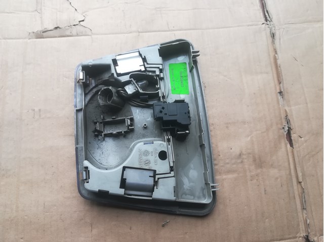 MERCEDES A16882001018G69 Плафон салона в наличии Украина