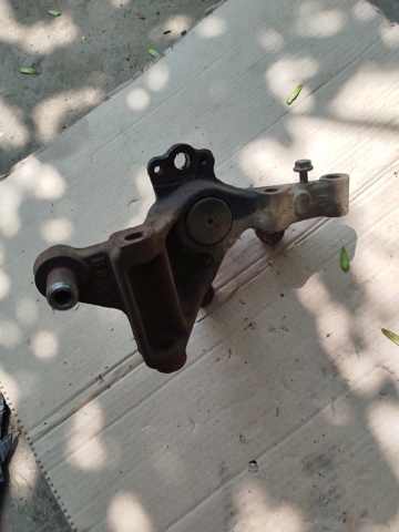 GA2G261A0A MAZDA Цапфа (поворотный кулак) задний правый купить в Тернополь