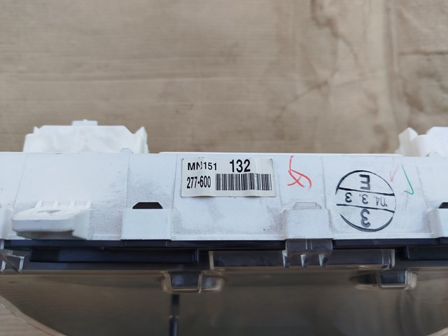 MITSUBISHI MN151137 Приборная доска (щиток приборов) в наличии Сумы
