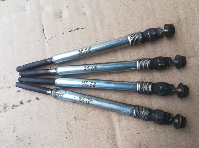 NGK Y746J Свечи накала в наличии Чернигов