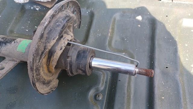 RENAULT 543026734R Амортизатор передний в наличии Полтава