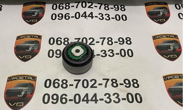 Сайлентблок нижнего рычага передней подвески C2D4723 JAGUAR