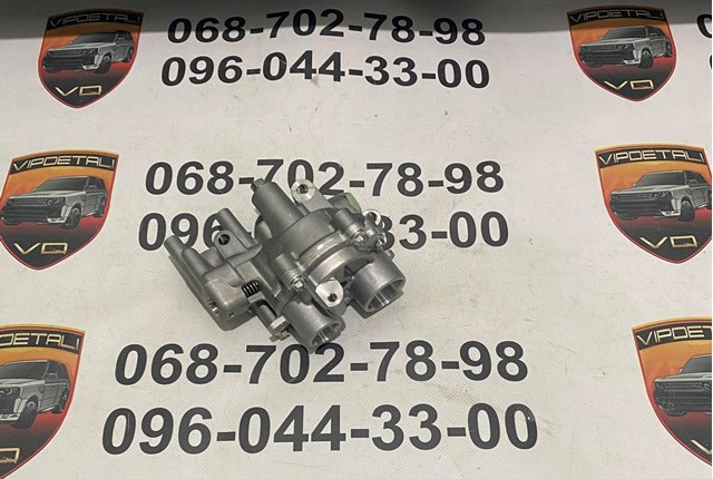 Насос масляный LR052436 LAND ROVER