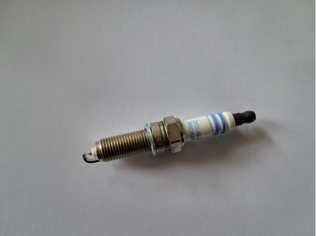BOSCH 0242135548 Свеча зажигания в наличии Черкассы