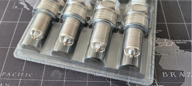 0242232803 BOSCH Свечи зажигания купить в Харьков