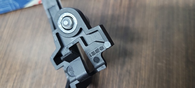 0265007424 BOSCH Датчик АБС (ABS) задний купить в Черкассы