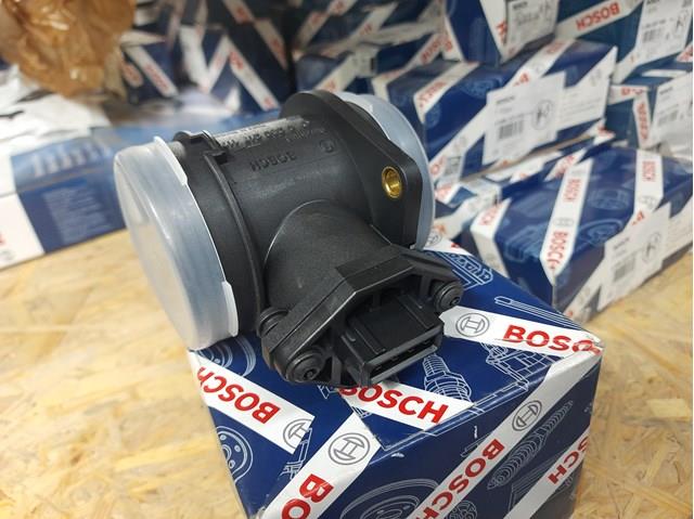 0280217117 BOSCH Датчик потока (расхода) воздуха, расходомер M.A.F. - (Mass Airflow) купить в Житомир