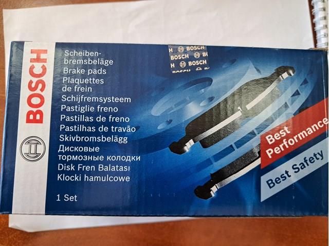 BOSCH 0986424364 Передние тормозные колодки в наличии Киев