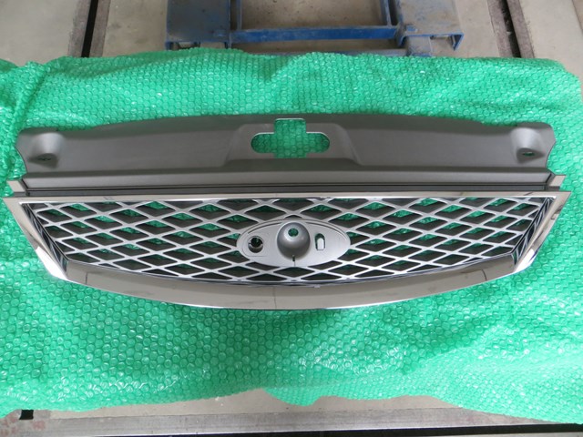 Облицовка радиатора 1126894 FORD