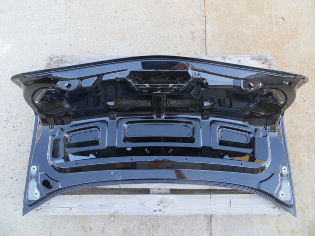 1470505 FORD Крышка багажника купить в Чернигов