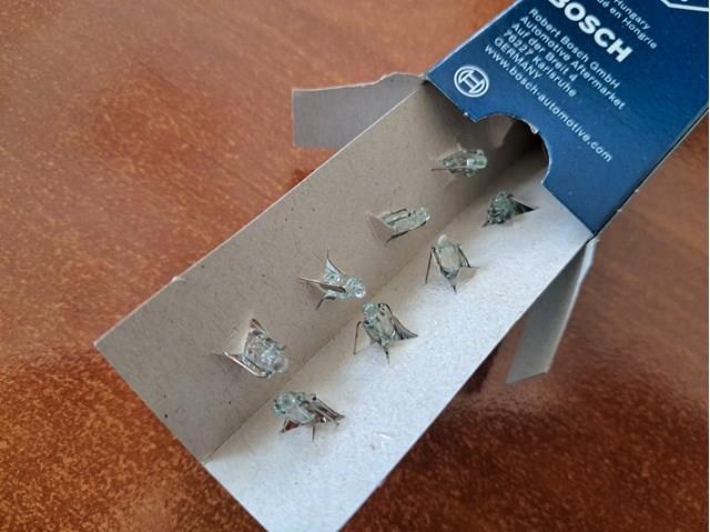 1987302208 Лампочка панели приборов купить Черновцы