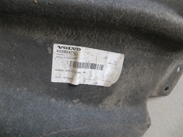 32392475 VOLVO Подкрылок крыла заднего правый купить в Днепр