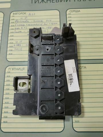 Блок реле и предохранителей 6R0937550A VAG