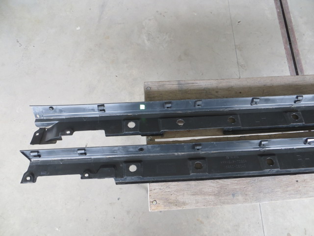 758500E040 TOYOTA Накладка (молдинг) порога наружная правая купить в Винница