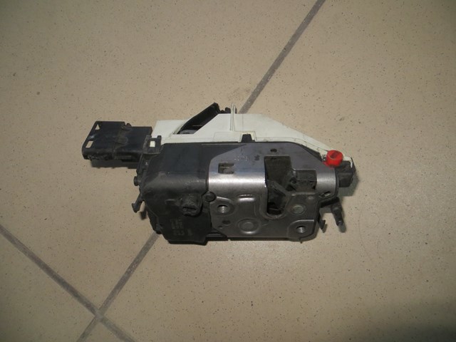9137N6 Замок двери задней правой купить Запорожье