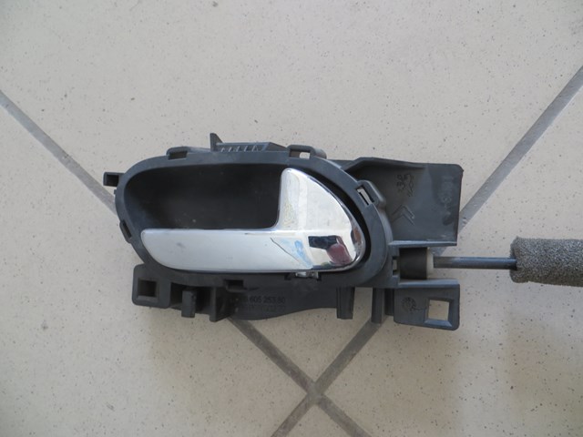 PEUGEOT 9660525380 Ручка двери правой внутренняя передняя/задняя в наличии Днепр