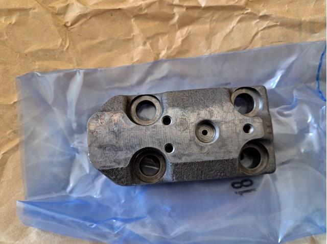 Головка блока цилиндров F00R0P1736 BOSCH