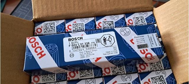 BOSCH F00VC01338 Распылитель форсунки в наличии Ирпень